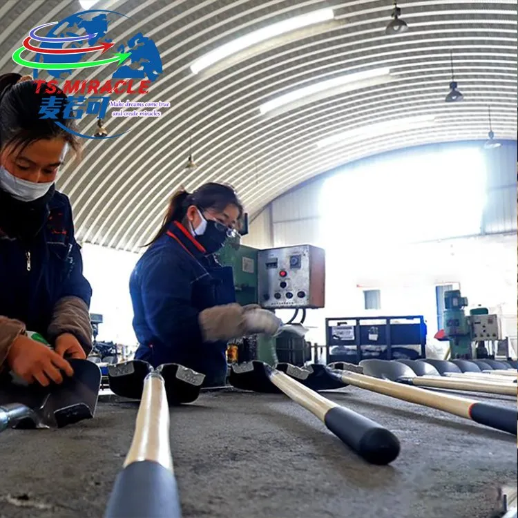 High Quality Carbon Steel Machete with Wood Handle and Plastic Handle Machete for Africa